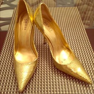 Guess Snakeskin Pumps